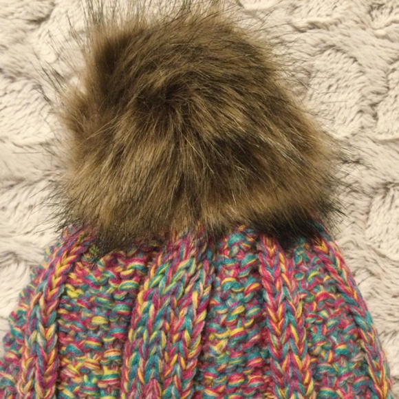 C.C Winter stocking hat - Picture 3 of 3